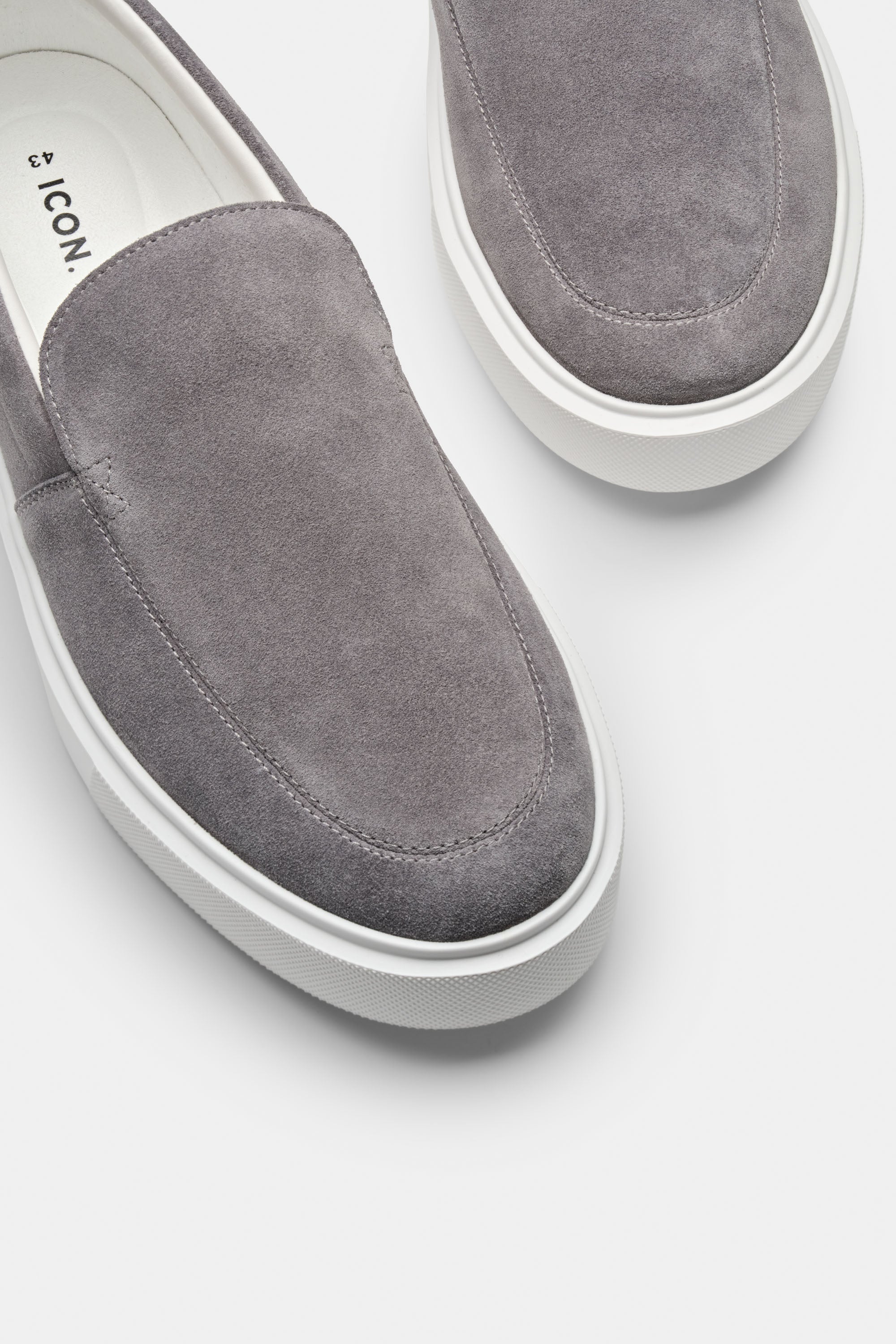 THE CLASSIC SUEDE SLIP ON
