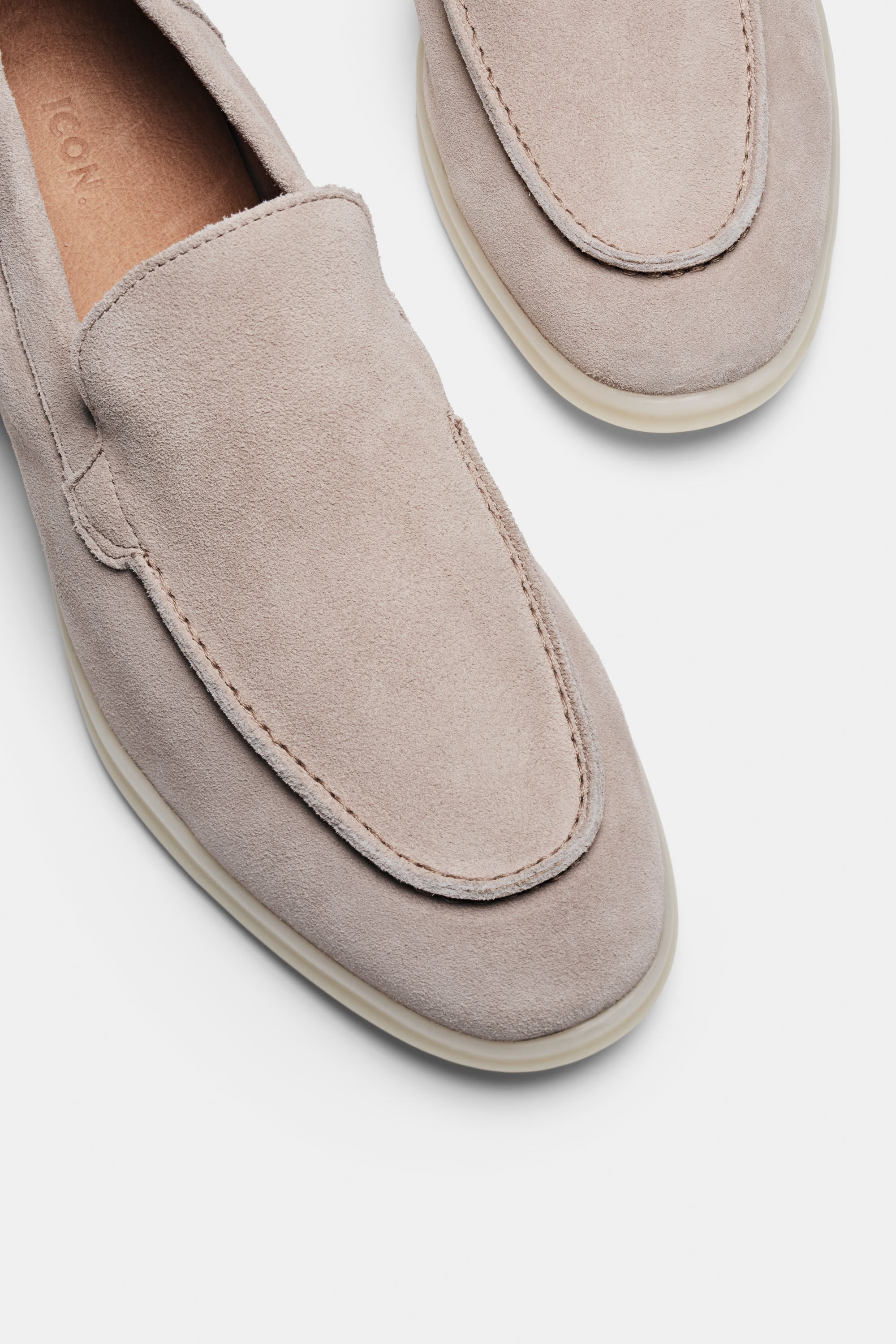 THE CLASSIC SUEDE LOAFER