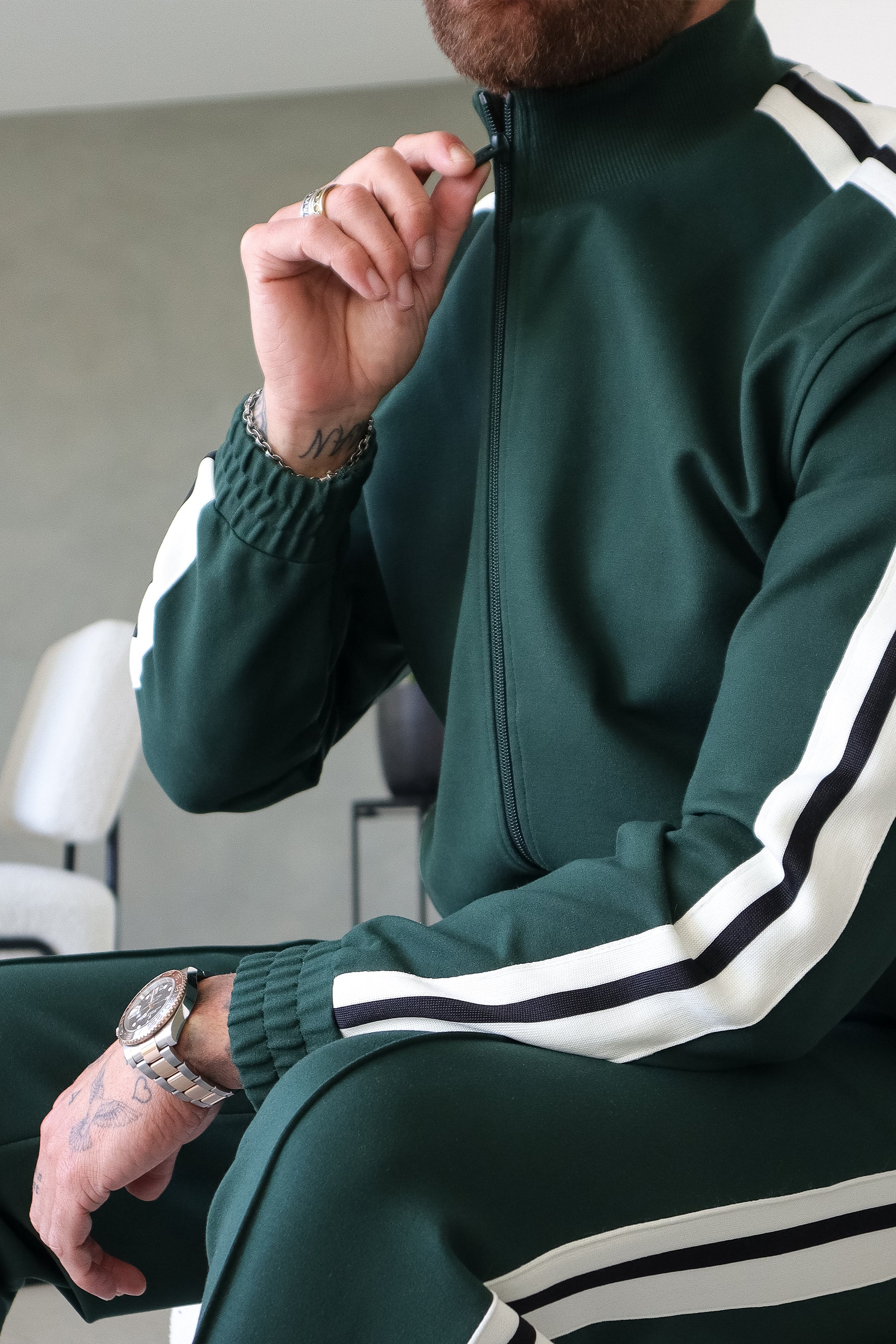 ZARVI TAPE TRACK JACKET