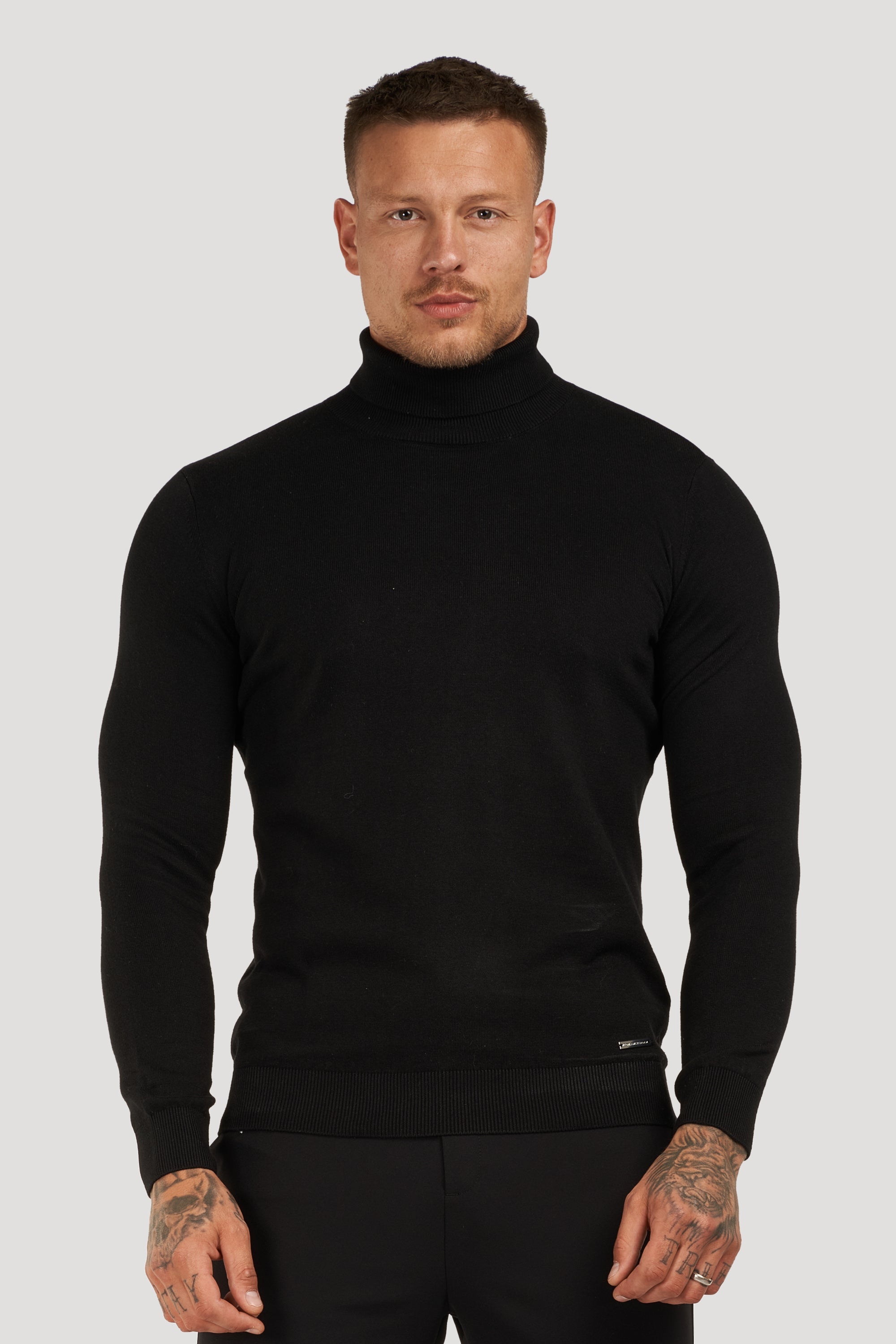ZARVI ARTURO TURTLENECK