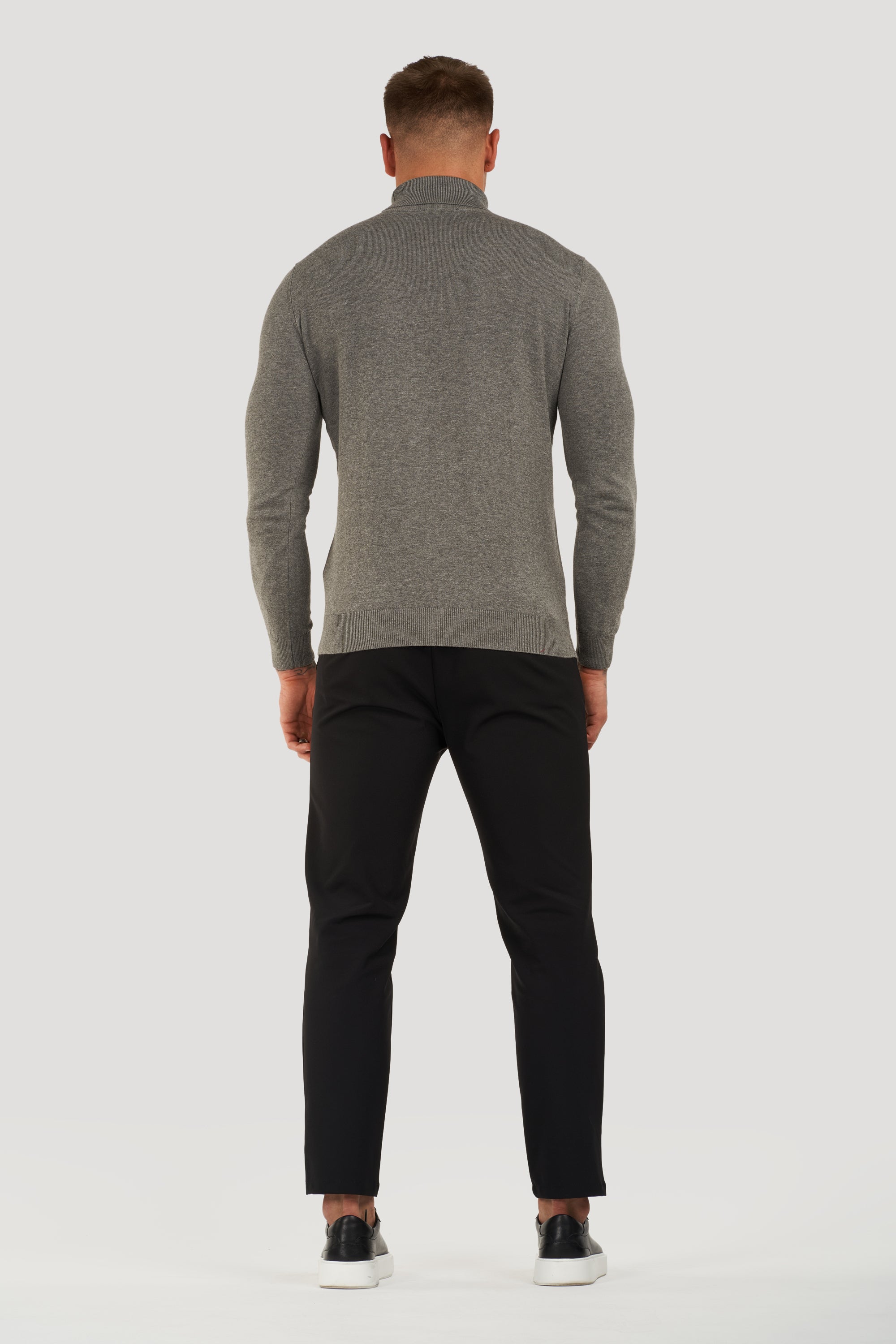 ZARVI ARTURO TURTLENECK