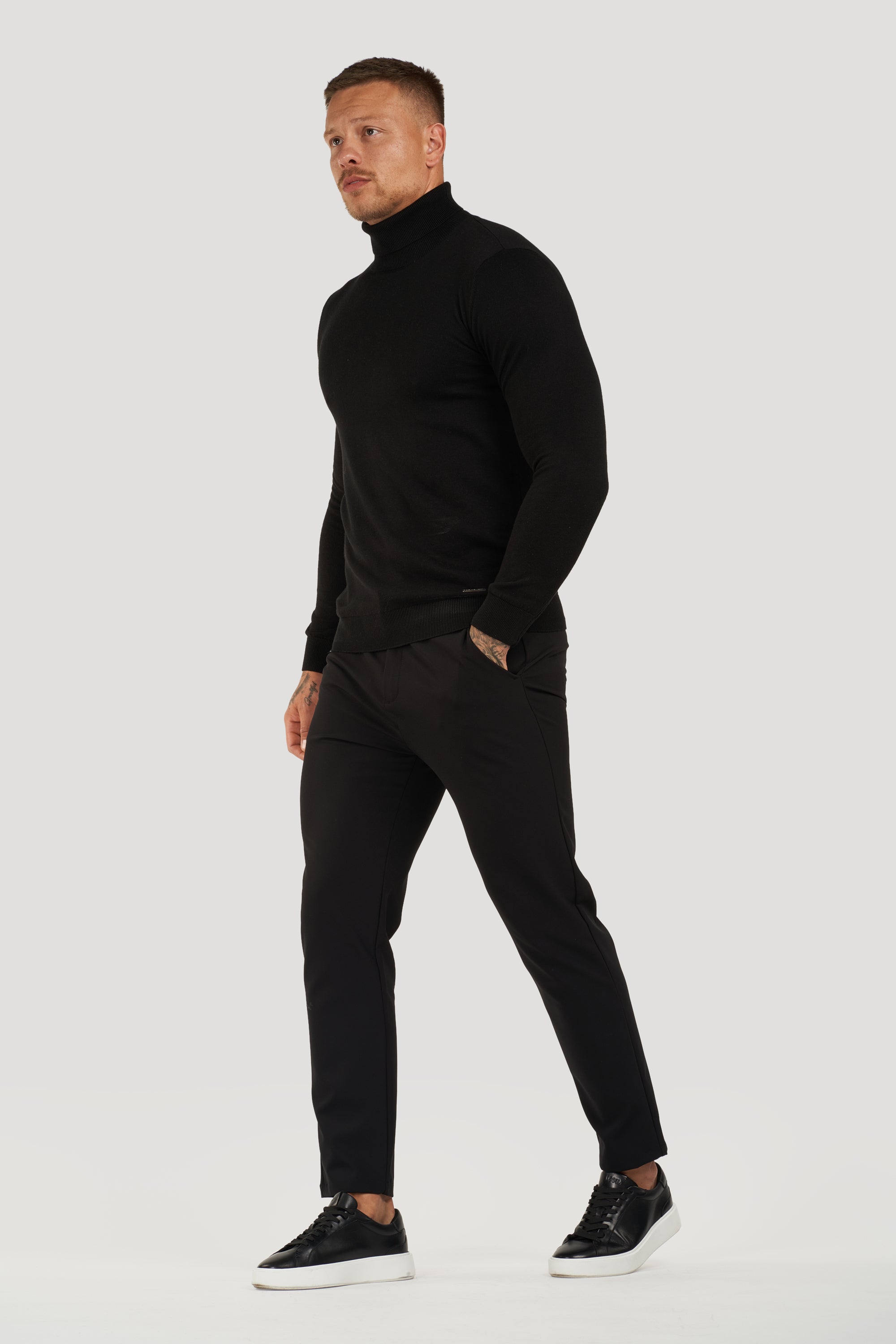 ZARVI ARTURO TURTLENECK