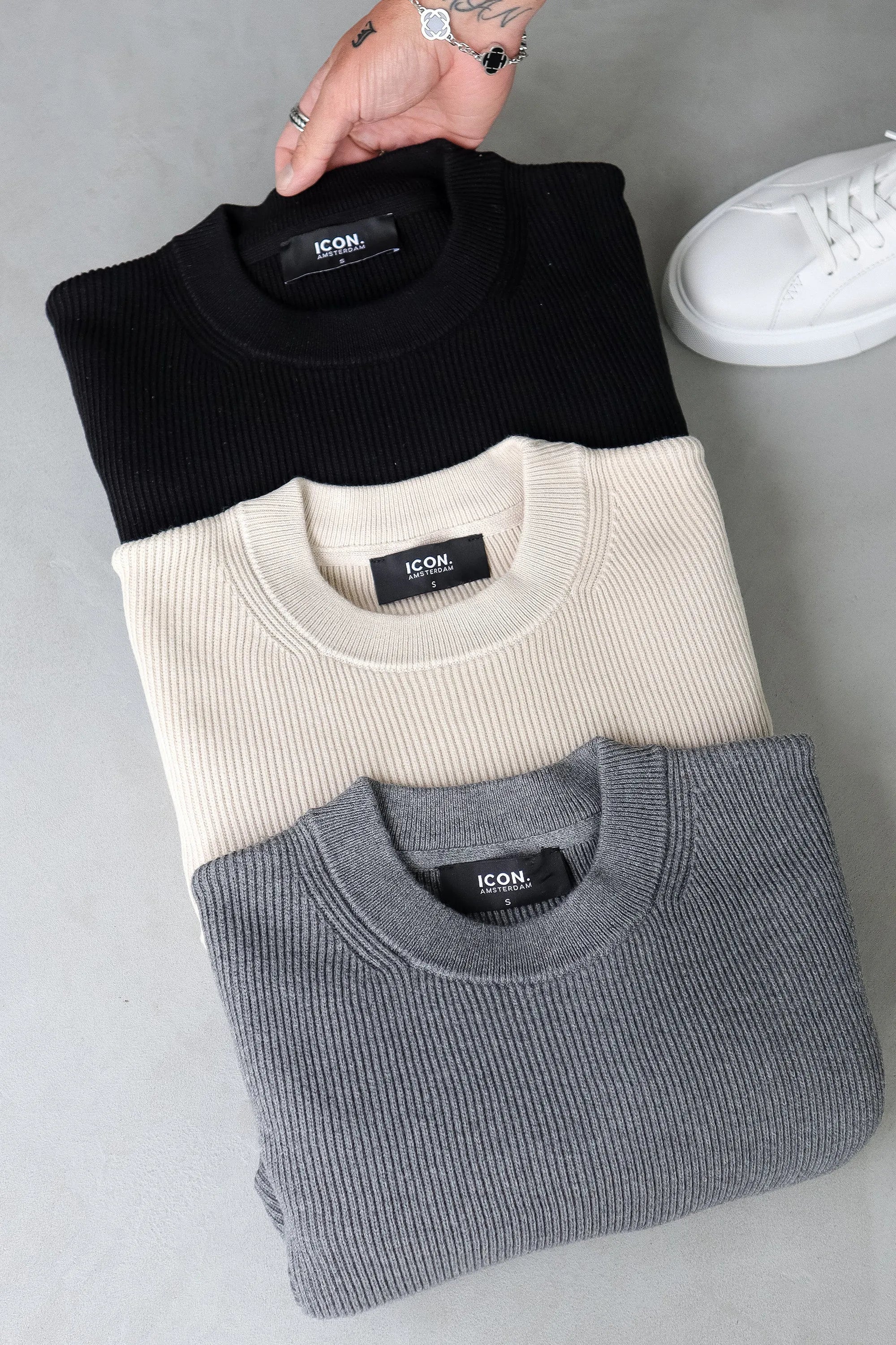 ZARVI RENZO CREWNECK SWEATER