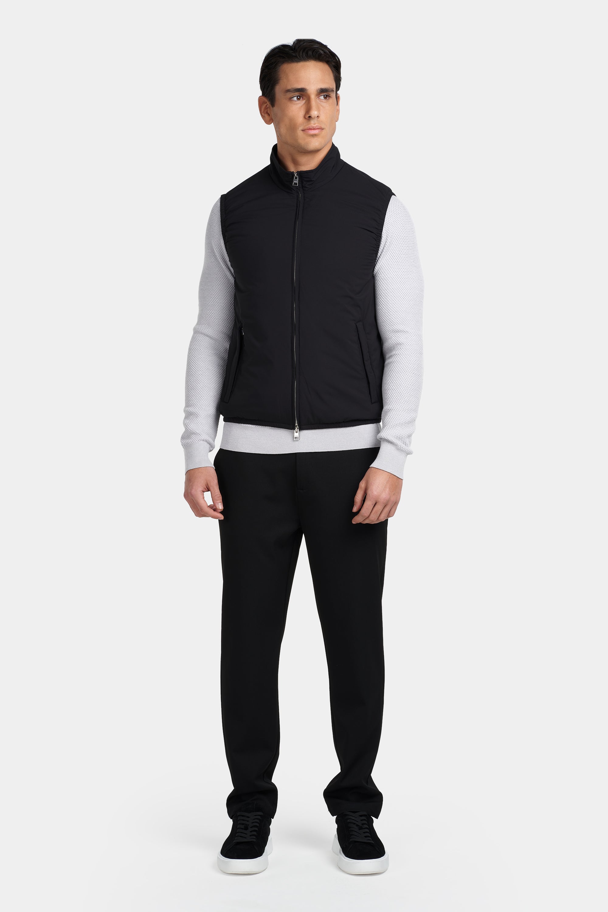 THE TRAVEL BODY WARMER