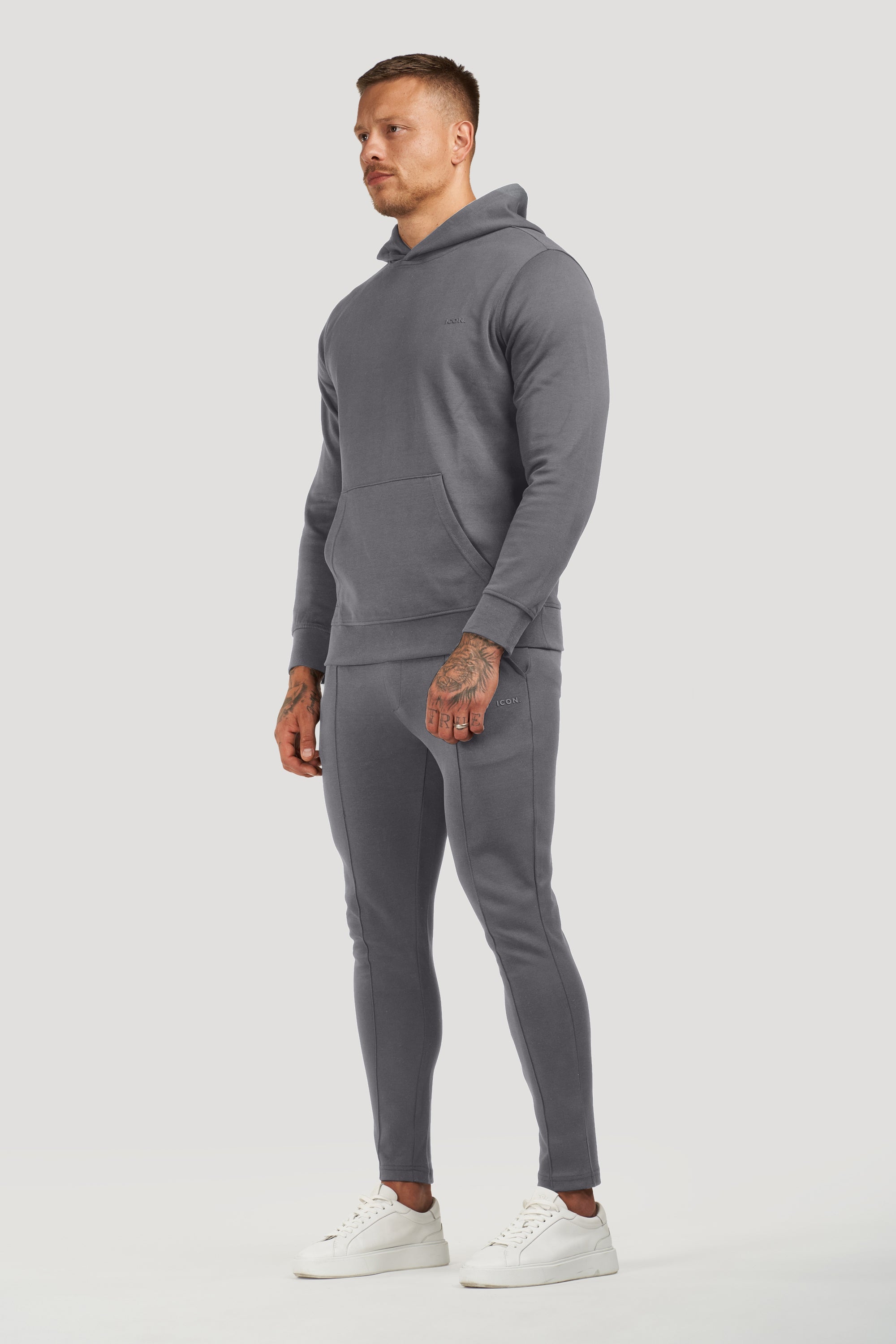 ZARVI ATHLETIC JOGGER