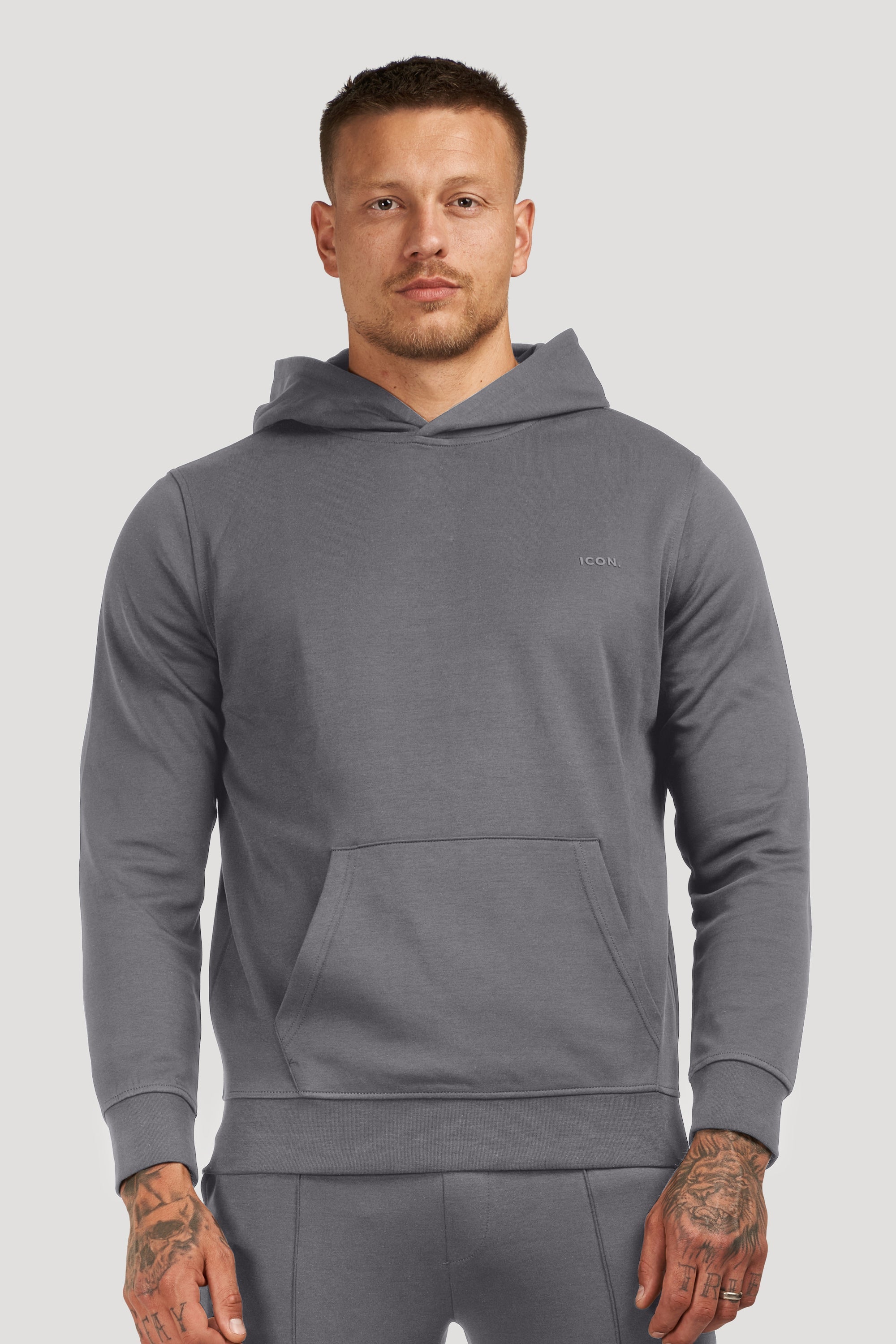 ZARVI ATHLETIC HOODIE