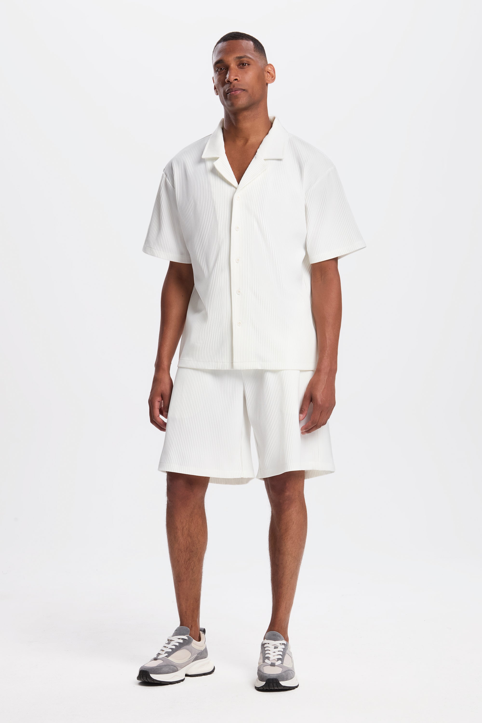 THE PLEATED SS SHIRT