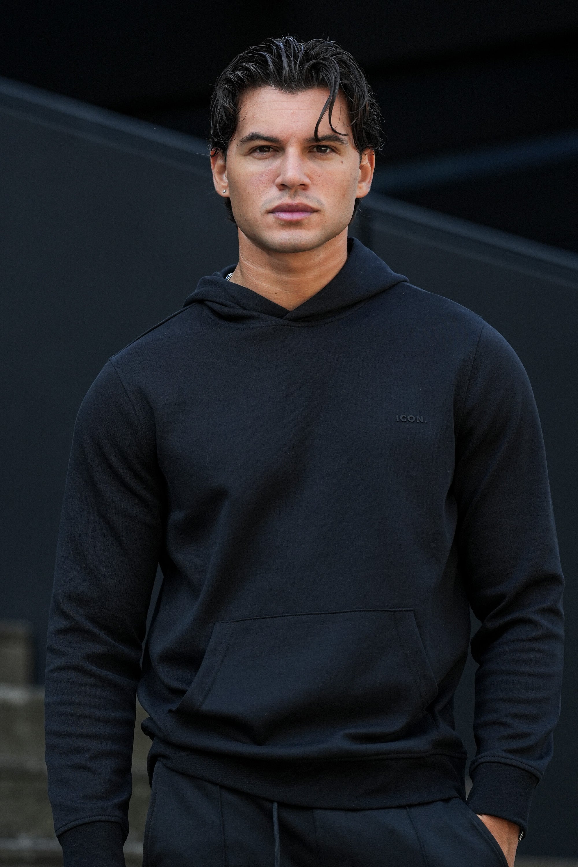 ZARVI ATHLETIC HOODIE